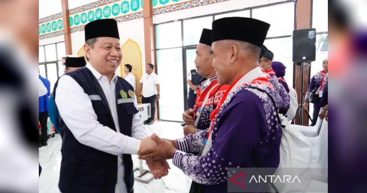 Jamaah Haji Kloter 02 Embarkasi Banjarmasin Berangkat Menuju Tanah Suci