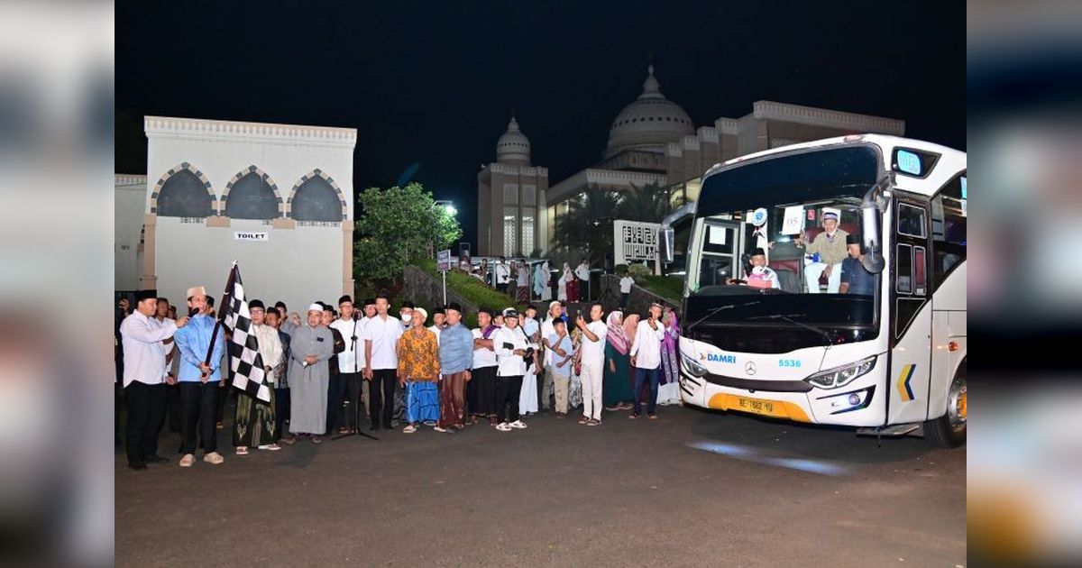 388 Calon Haji Lampung Selatan Berangkat ke Tanah Suci