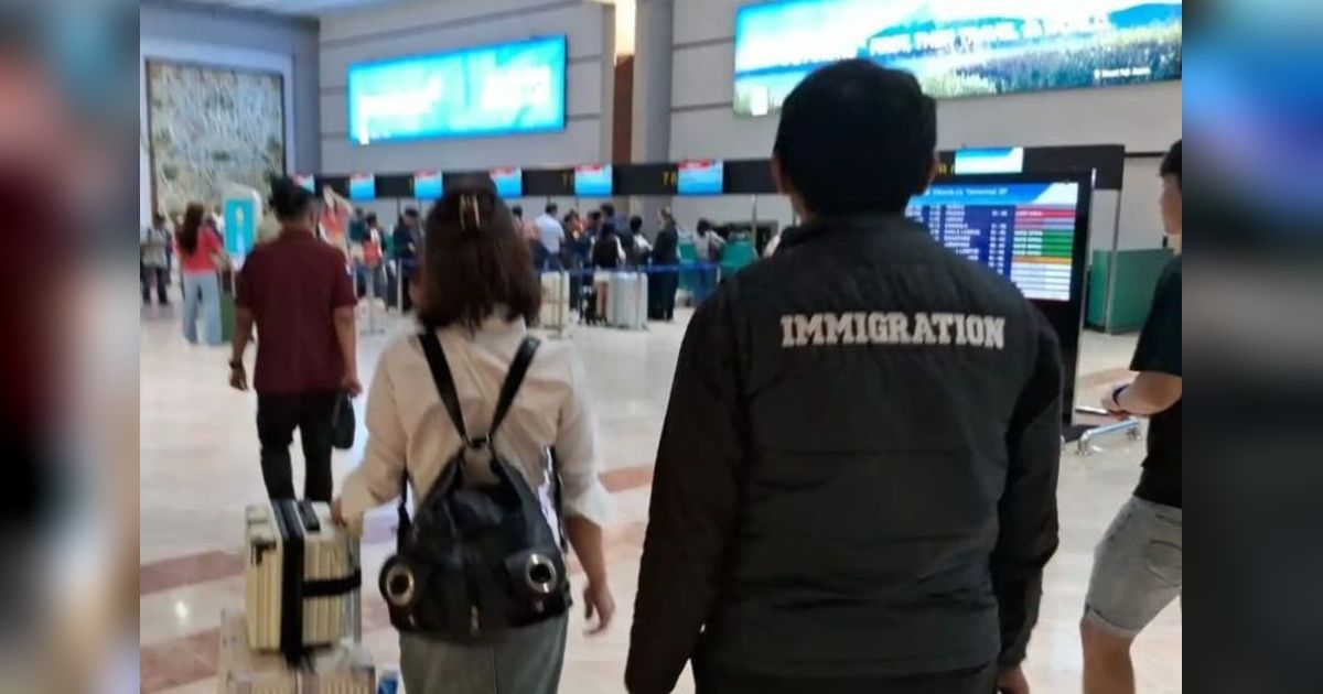Imigrasi Jaksel Deportasi WNA Vietnam yang Langgar Izin Tinggal