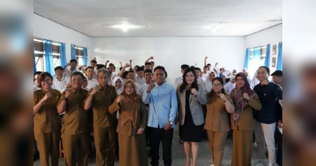 Diskominfo Palangka Raya Edukasi Siswa SMP Guppi: Bijak Berinternet di Era Digital