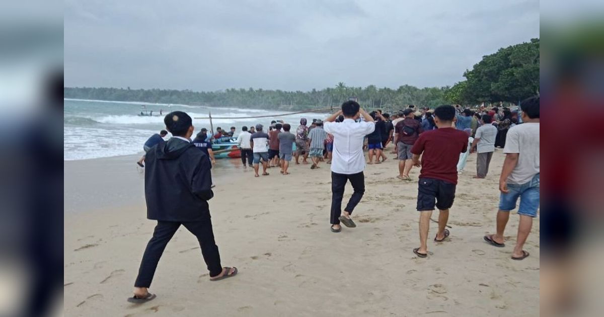 Nelayan Dedi Supriadi Ditemukan Meninggal Setelah Terseret Arus Laut di Pesisir Barat