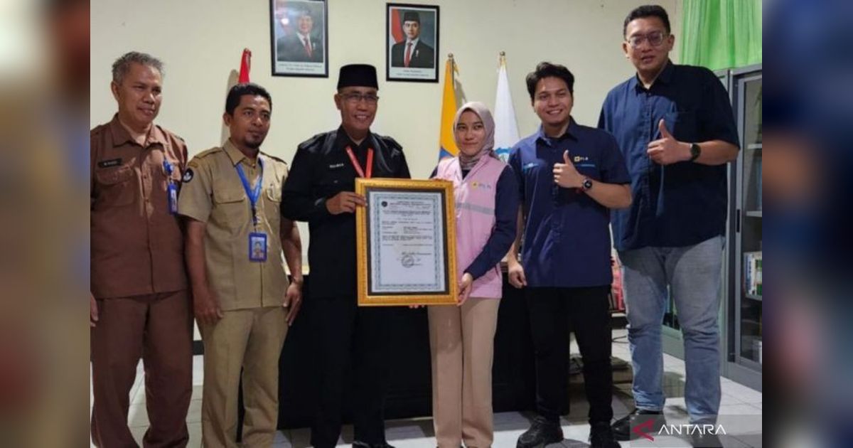 PLN Dukung SMKN 3 Mataram Raih Sertifikasi Bengkel Konversi Motor Listrik Grade A
