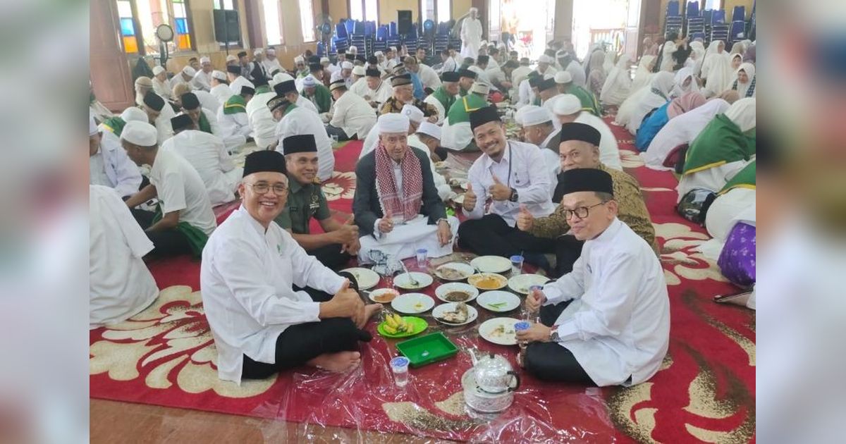 Calon Haji Singkawang Sehat dan Siap Berangkat, Doa Bersama di Rumah Adat Melayu