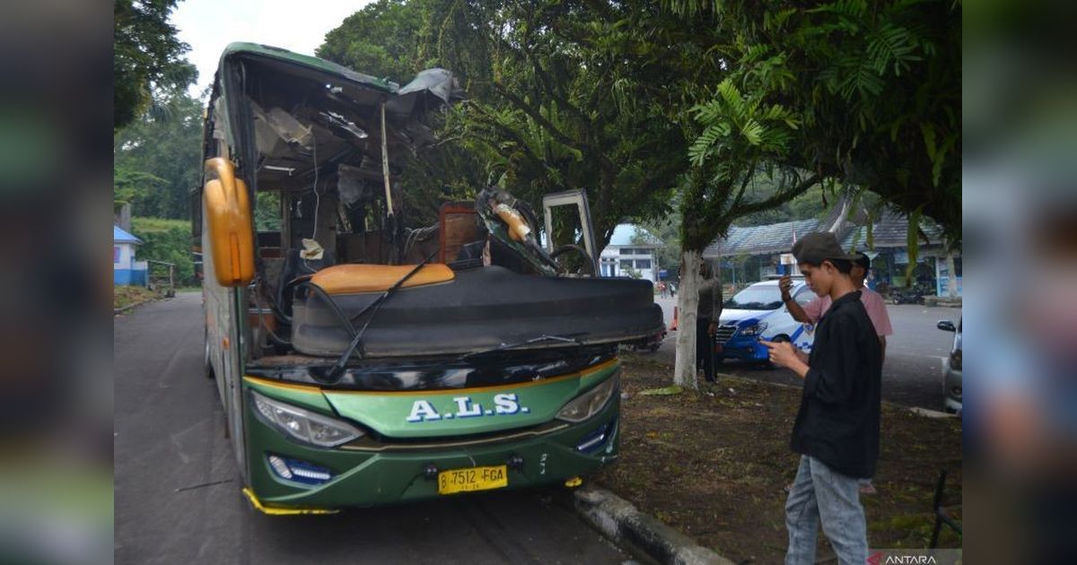 Jasa Raharja Bayar Santunan 12 Korban Meninggal Kecelakaan Bus ALS di Tanah Datar