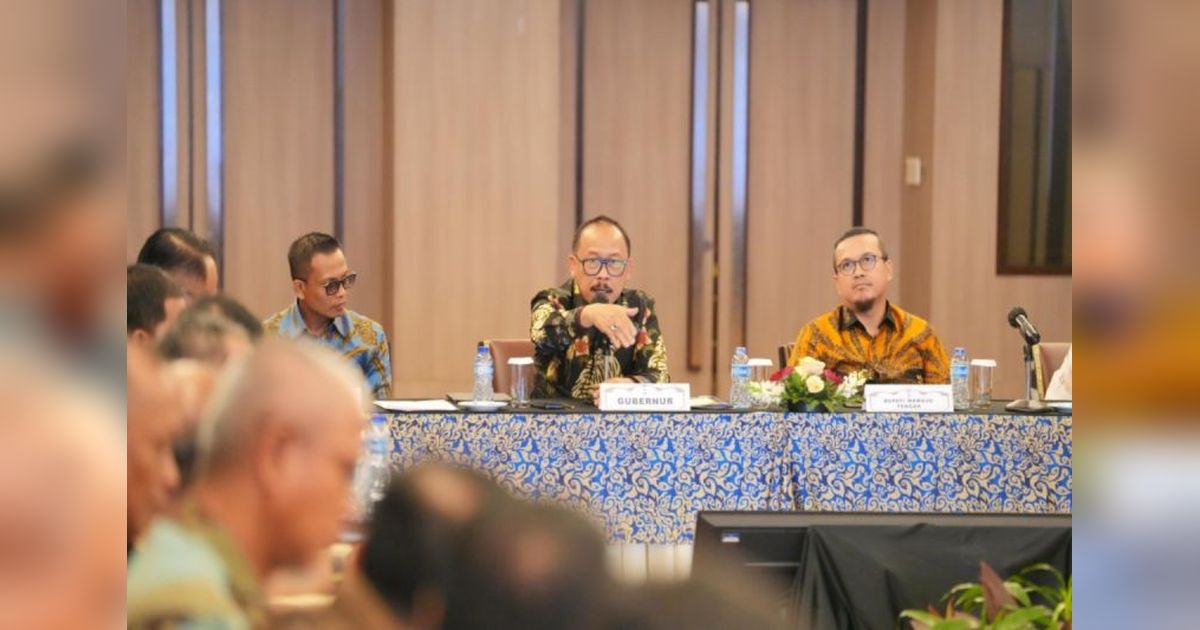 Tolak Tambang Pasir, Gubernur Sulbar Ajak Warga Tempuh Jalur Hukum