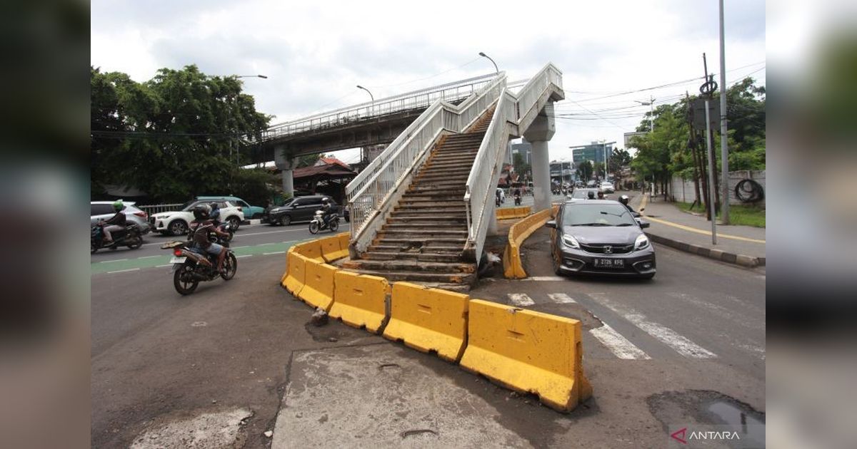 JPO Cawang Rusak dan Semrawut, Pemkot Jaktim Segera Perbaiki