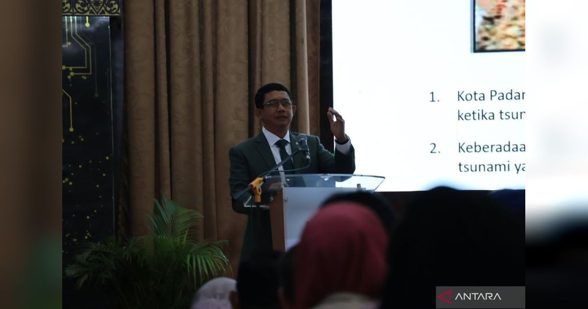 BNPB Desak Sumbar Latih Warga Hadapi Ancaman Megathrust