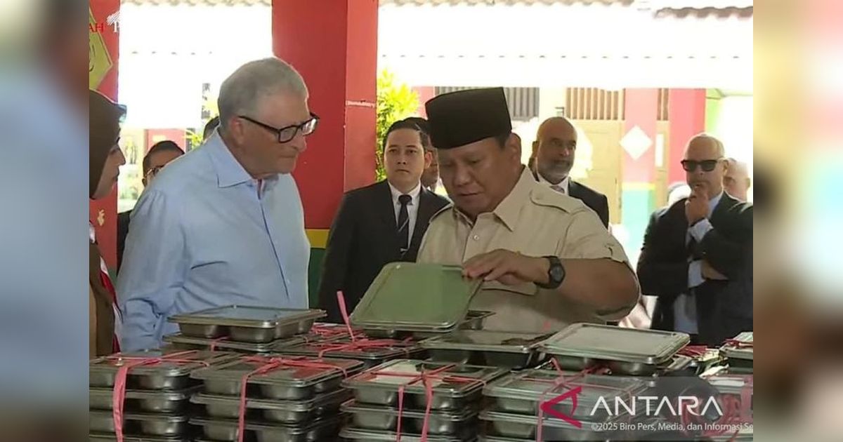 Prabowo dan Bill Gates Tinjau Program Makan Bergizi di Sekolah Jakarta Timur