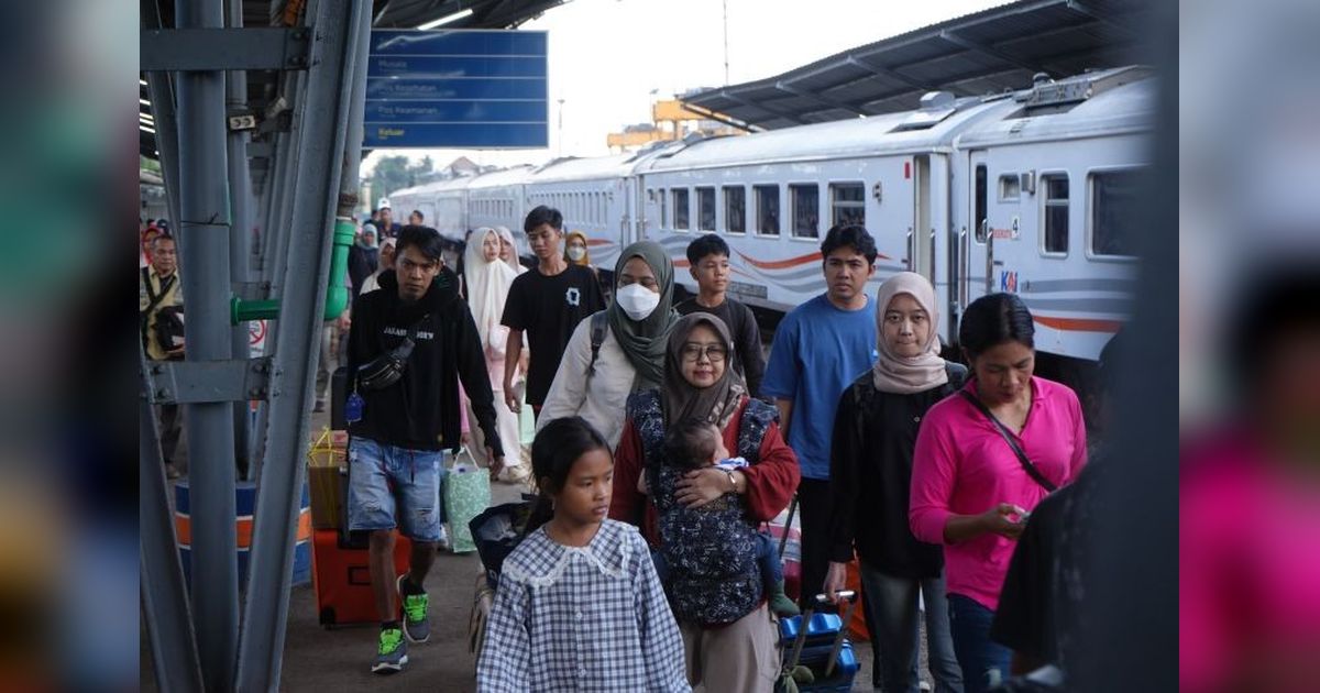 KAI Palembang Ingatkan Aturan Pengambilan Gambar di Stasiun dan Kereta Api