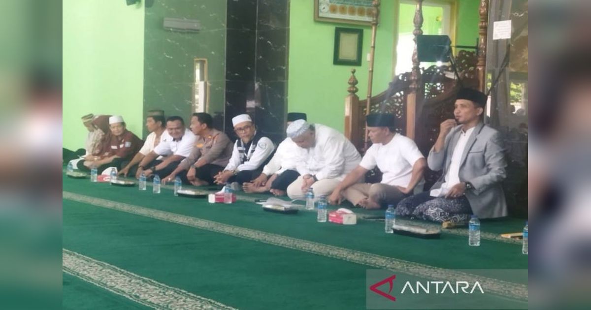 128 Calon Haji Bangka Barat Dilepas, Bupati Berpesan Jaga Kesehatan dan Perilaku