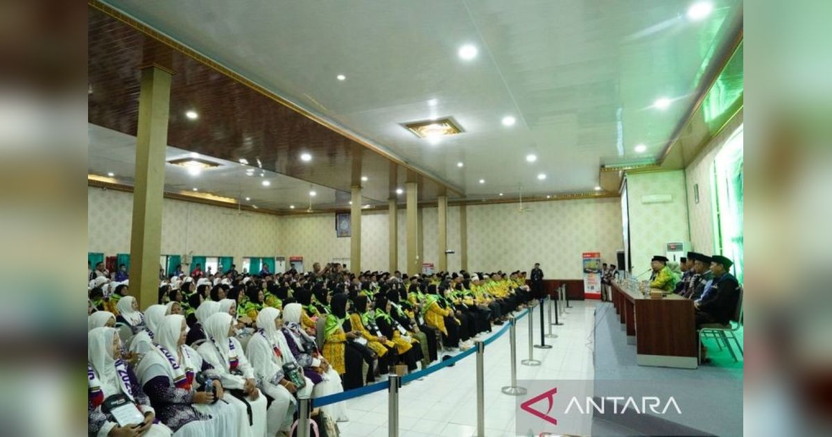 Jamaah Calon Haji Kloter 03 Kalteng Tiba di Asrama Haji Banjarbaru