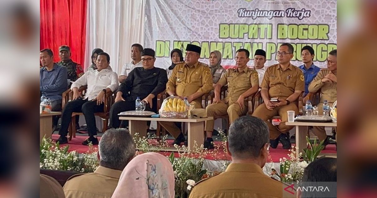Bupati Bogor Cegah Terhentinya Ekonomi Akibat Perbaikan Jalan di Parungpanjang