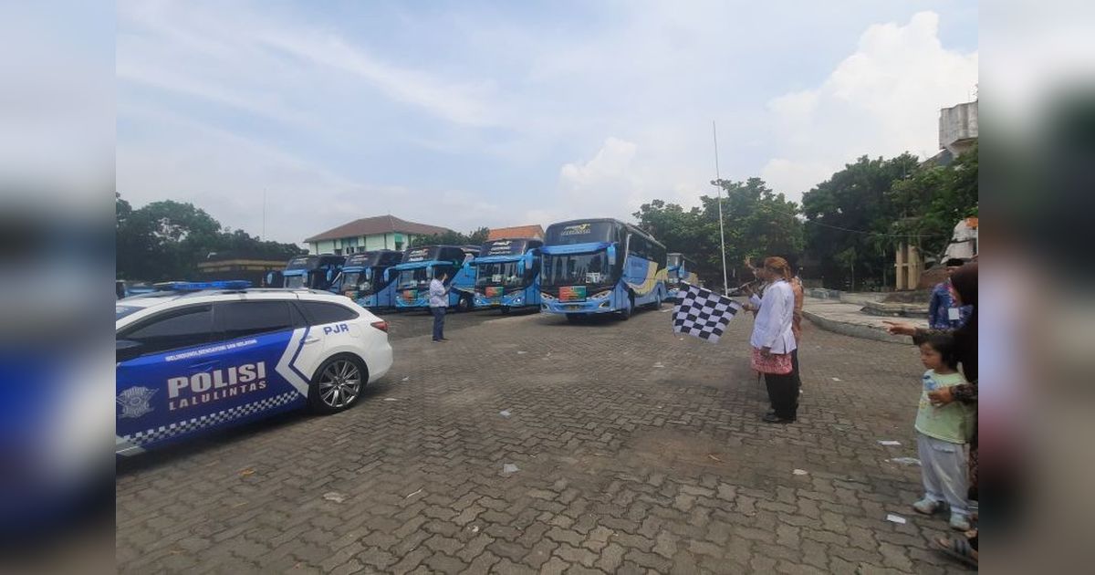 1.496 Calon Haji Semarang Berangkat ke Tanah Suci, Kemenag Imbau Warga Tanpa Visa Tak ke Makkah-Madinah