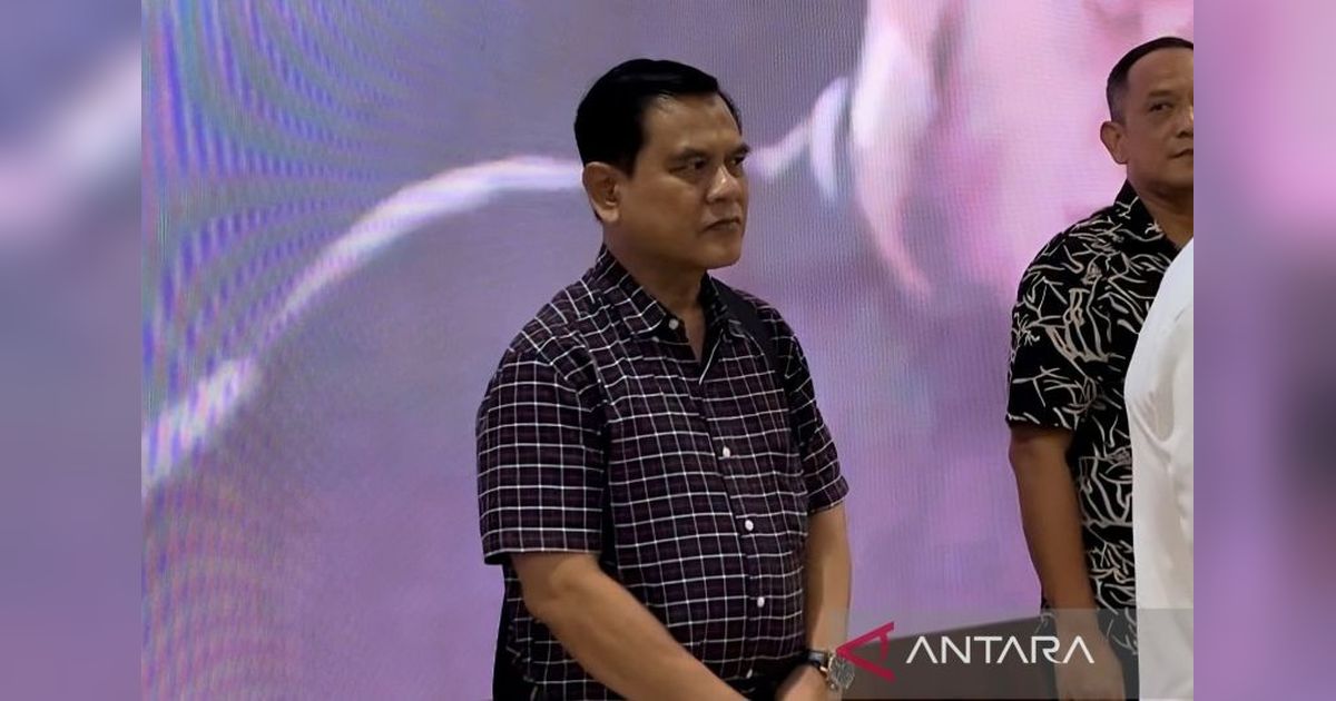 Adik Ipar Jokowi Bawa Ijazah Asli ke Bareskrim, Terkait Isu Ijazah Palsu Presiden