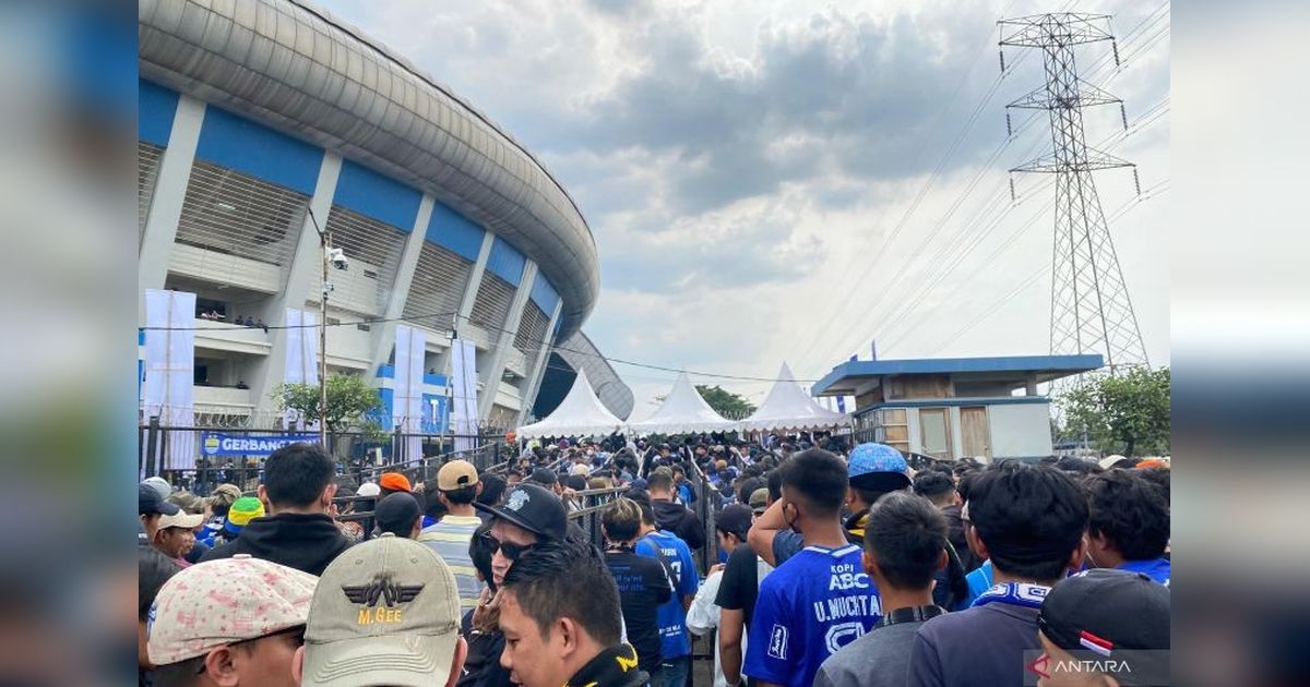 1.237 Personel Amankan Laga Persib vs Barito Putera di GBLA