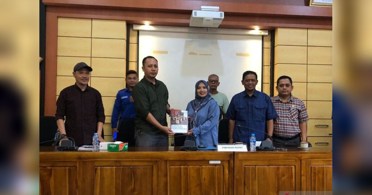 ABS Kalbar Desak Perda Perlindungan Buruh Sawit: Upah Minim, PHK Sepihak Jadi Sorotan