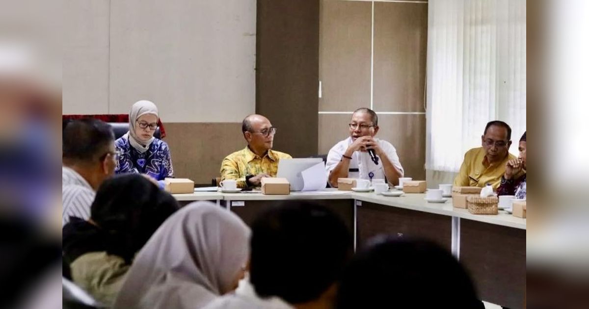 Kalsel Hijaukan 104 Km Jalur Bebas Hambatan untuk Cegah Alih Fungsi Hutan