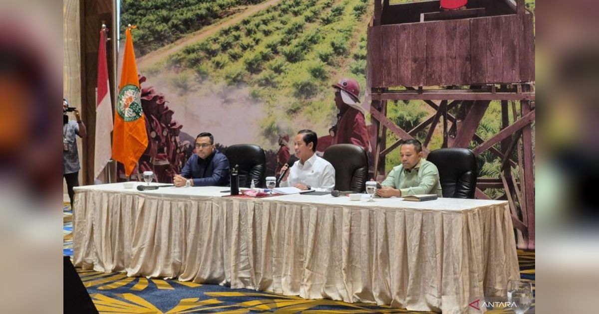 Sinergi Cegah Karhutla di Riau: Menteri LH Dorong Kerja Sama Pemda dan Dunia Usaha