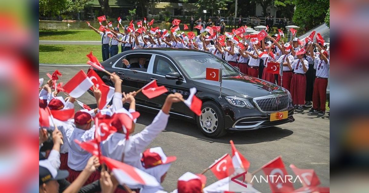 Diplomasi Prabowo: Membangun Jaringan 'Tetangga Baik' untuk Indonesia