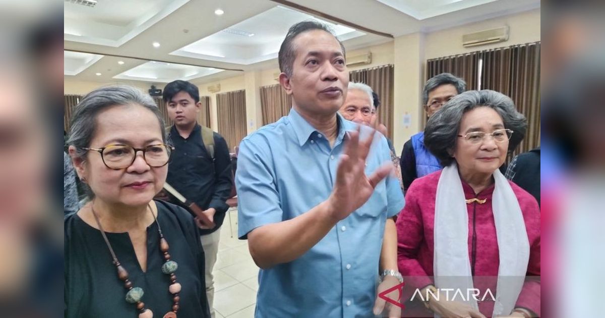 KUD Tumbang Akibat Kebijakan IMF? Wamenkop Ungkap Peran Penting Koperasi di Masa Depan