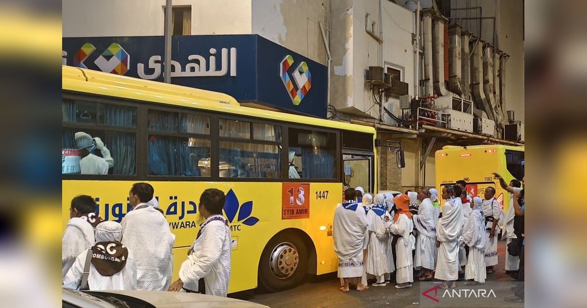 2.800 Jamaah Haji Gelombang Pertama Berangkat ke Makkah, Layanan Lengkap Diberikan!