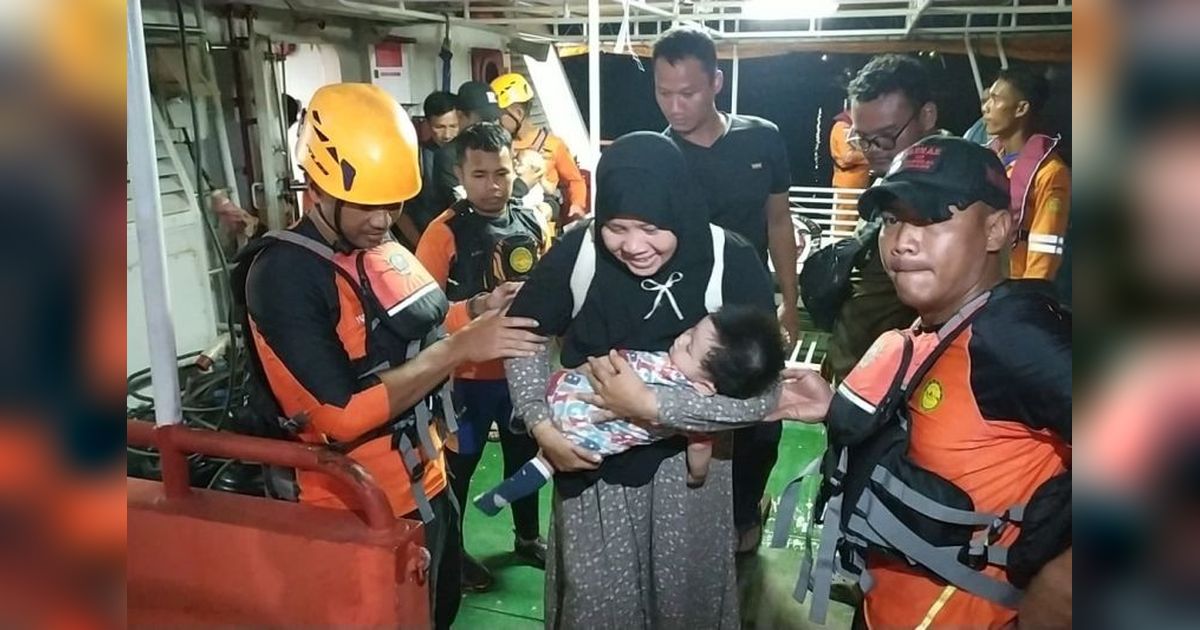Kapal Wisatawan Mati Mesin di Perairan Bangka Tengah, 35 Orang Dievakuasi