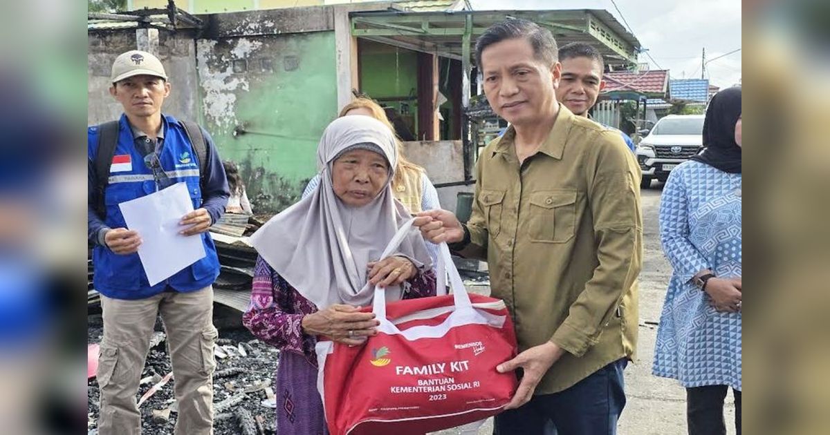 Pemkab Barito Utara Salurkan Bantuan untuk Korban Kebakaran Desa Lemo II