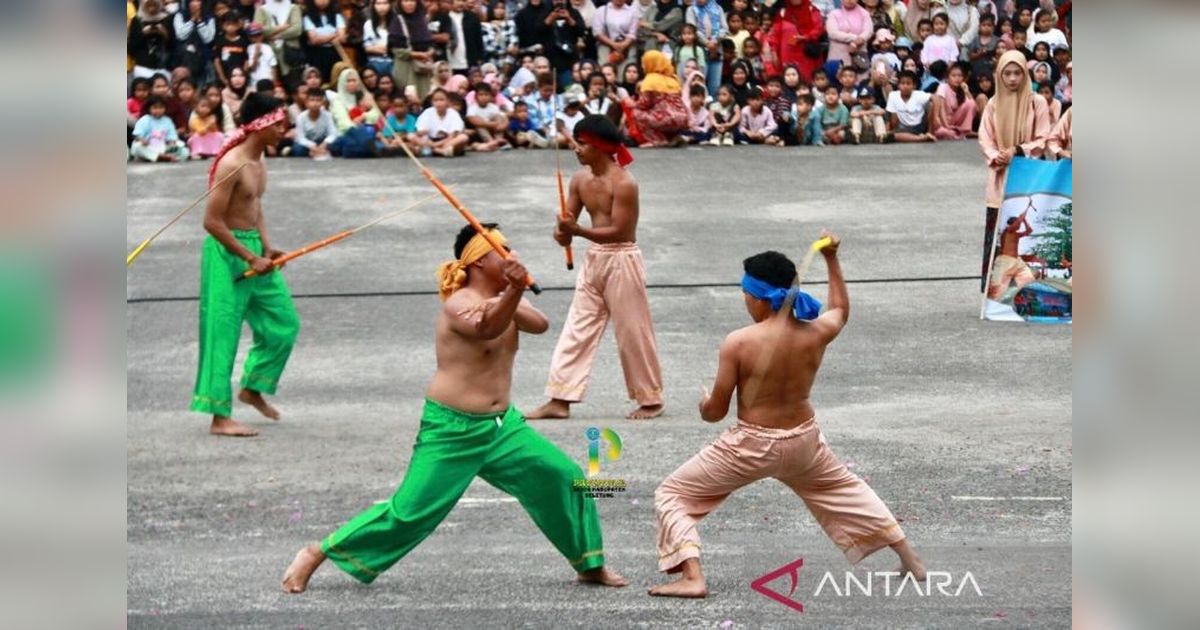 Pesona Belitung Beach Festival 2025: 1.120 Pelaku Seni Ramaikan Pesta Pantai