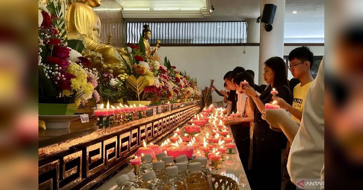 Candi Maitreya Batam Sajikan Kuliner Vegetarian Halal di Hari Raya Vesak
