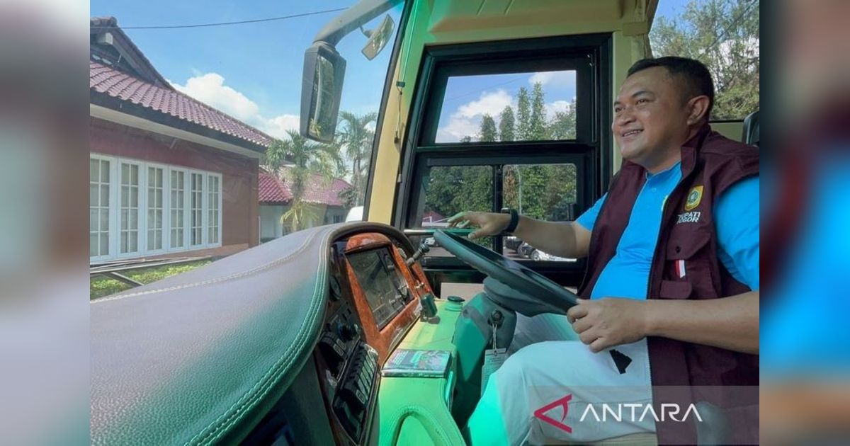 Bus Wisata Gratis Keliling Cibinong Raya: Siap Menggairahkan Pariwisata Bogor?