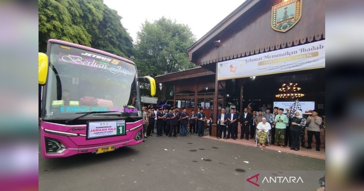 Bupati Kudus Ingatkan Calon Haji Jaga Kesehatan di Tengah Cuaca Panas Makkah