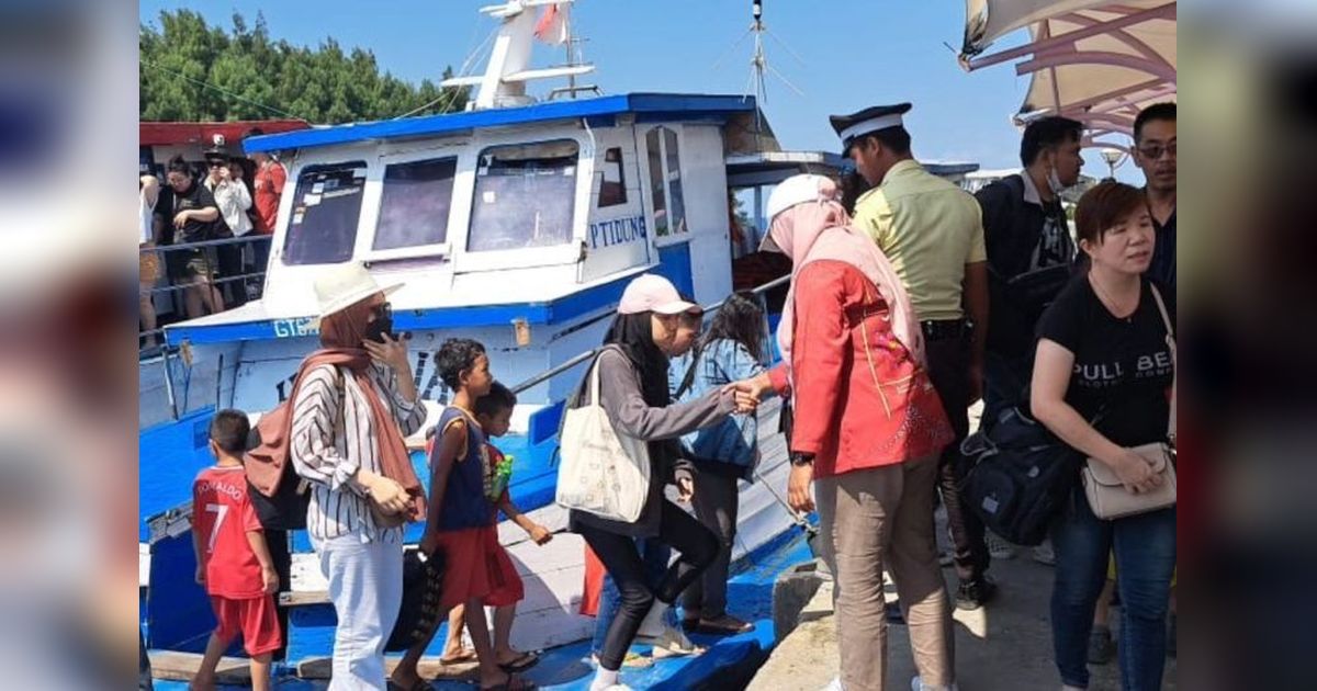 706 Wisatawan Ramaikan Kepulauan Seribu di Libur Panjang Waisak