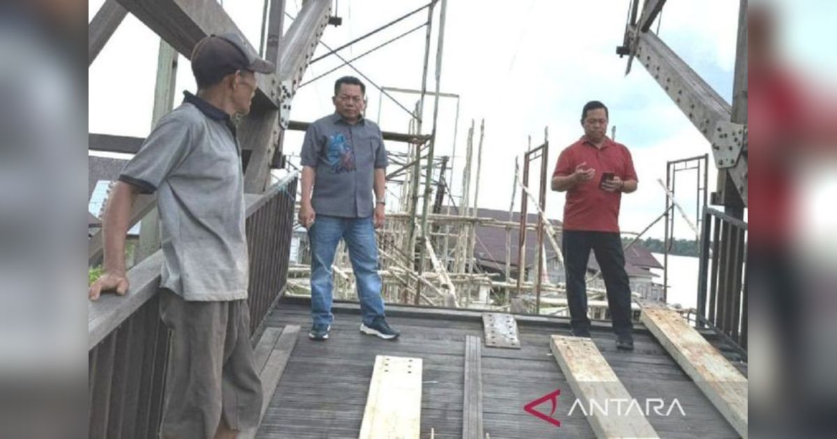 Pemkab Kapuas Percepat Pembangunan Jembatan Muara Terusan yang Runtuh