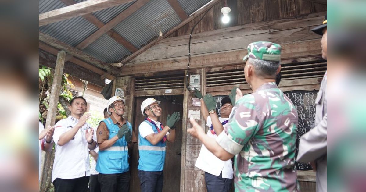 1.296 Desa di Kalimantan Tengah Kini Terang Benderang, Listrik PLN Menjangkau 82,5 Persen!