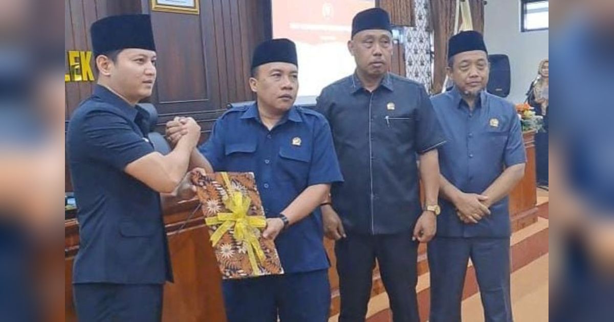 Bupati Trenggalek Usulkan Ranperda Penataan Perangkat Daerah, Dorong Visi Net-Zero Carbon