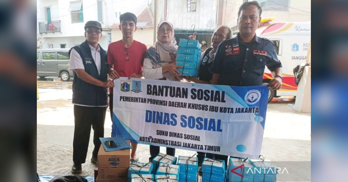 Pemkot Jaktim Berikan Bantuan untuk Korban Kebakaran Pulogadung