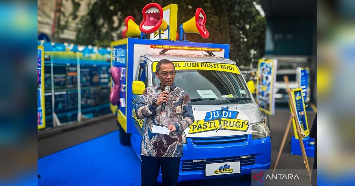 Kominfo Perangi Judi Online: Blokir Situs Tak Cukup, Kejar Alur Transaksi Keuangan