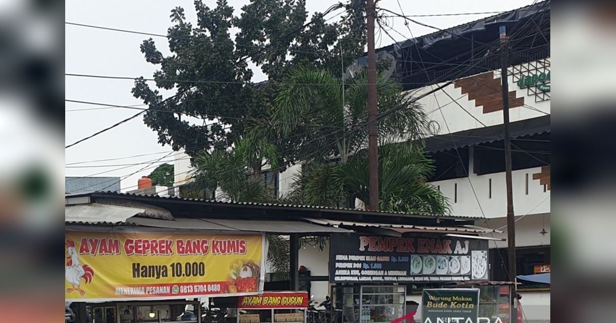 Pemkot Palembang Fokus Tertibkan Kabel Internet Semrawut di Enam Kecamatan