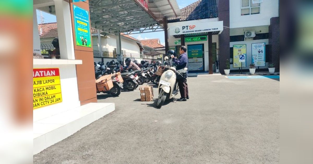 Puluhan Kasek SD di Lombok Timur Diperiksa Kejaksaan Terkait Dugaan Korupsi Chromebook