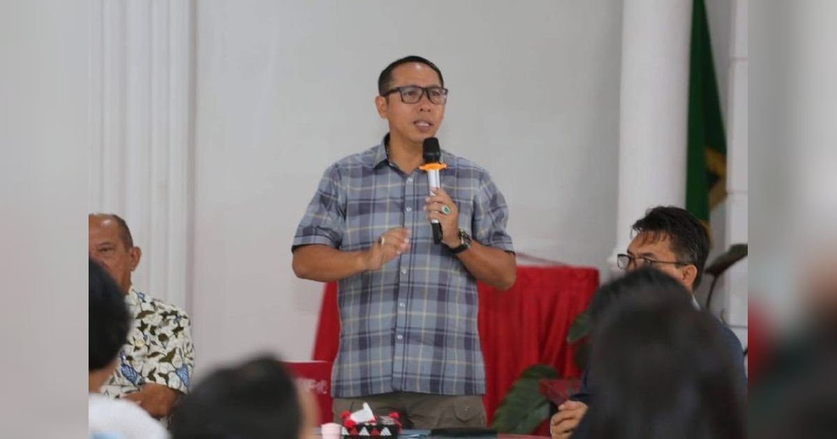 Bupati Taput Serahkan Motor Roda Tiga untuk Disabilitas, Wujud Negara Hadir