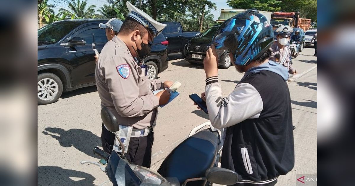 Bapenda Sumsel Bentuk Tim Dor to Dor Tagih Pajak Kendaraan