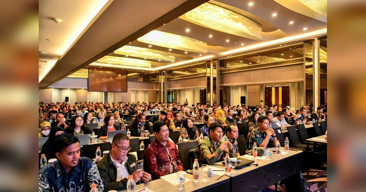 Kemendikbudristek Latih Ribuan Guru untuk Mengajar Koding dan AI