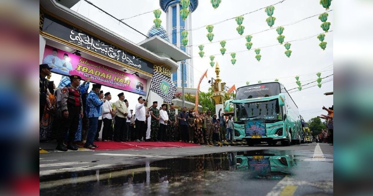 152 Calon Haji Madiun Dilepas Wali Kota Maidi, Doa untuk Kota yang Aman dan Damai