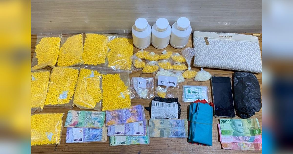 Polres Situbondo Ringkus Pengedar 13.061 Obat Keras, Ancaman 15 Tahun Penjara!