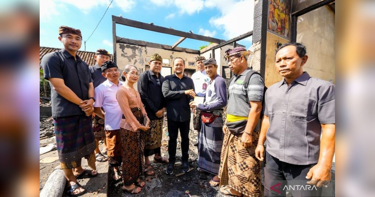 Pemkab Badung Berikan Bantuan Rp232,5 Juta untuk Korban Kebakaran di Mengwi
