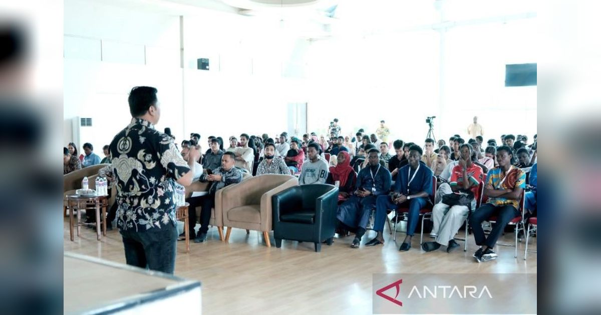 Imigrasi Sukabumi Edukasi Mahasiswa Asing: Pahami Aturan, Hindari Sanksi!