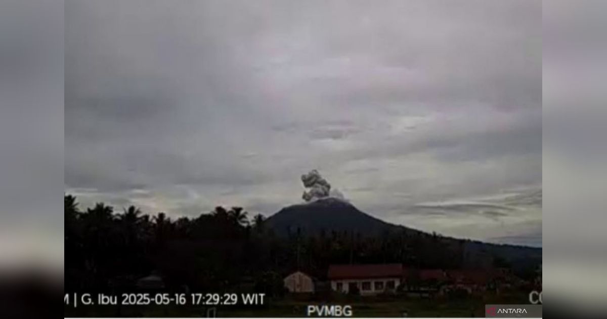 Gunung Ibu di Maluku Utara Erupsi 5 Kali Berturut-Turut, Semburkan Abu Vulkanik hingga 600 Meter