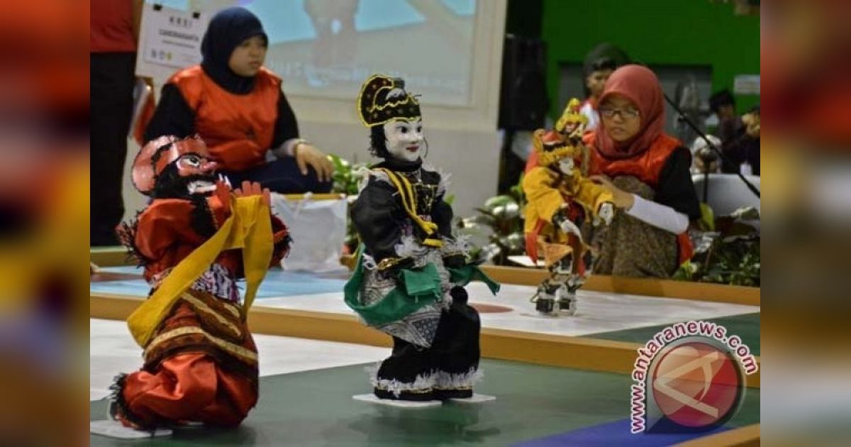 Kemdikbudristek Ajak Generasi Muda Berinovasi lewat Kontes Robot Indonesia 2025