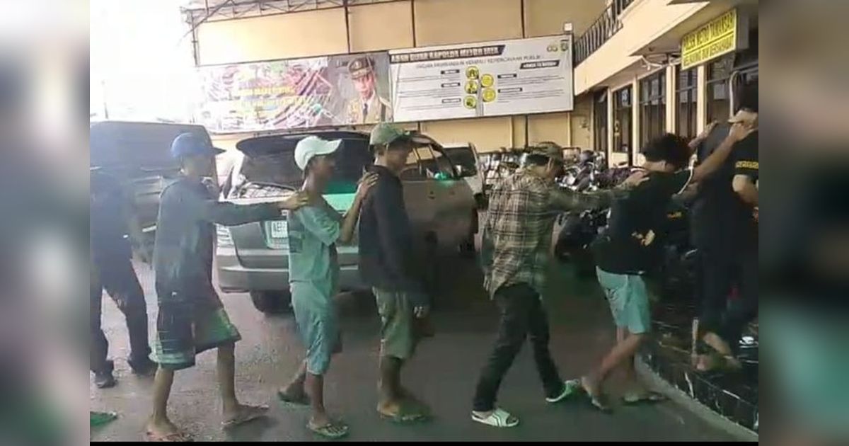 Penertiban Jukir Liar di Tamansari, Jakarta Barat: 11 Orang Diamankan