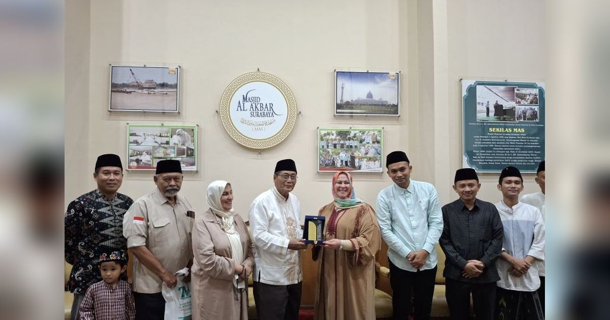 Guru Besar Maroko Kagum Arsitektur Masjid Al-Akbar Surabaya dan Toleransi Beragama di Indonesia